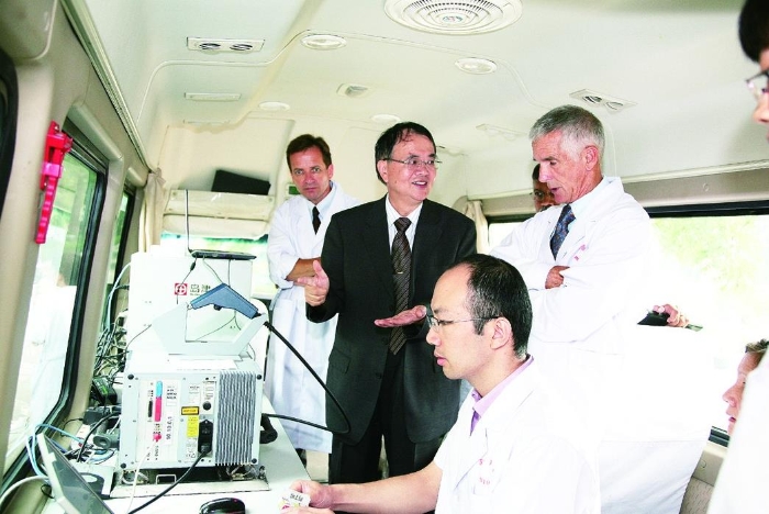 美國(guó)FDA專家來(lái)華