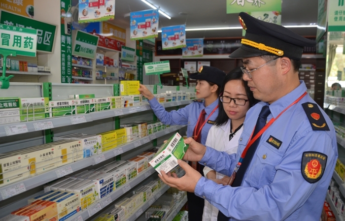 江西于都突擊檢查轄區(qū)207家零售藥店 (6) - 復(fù)件