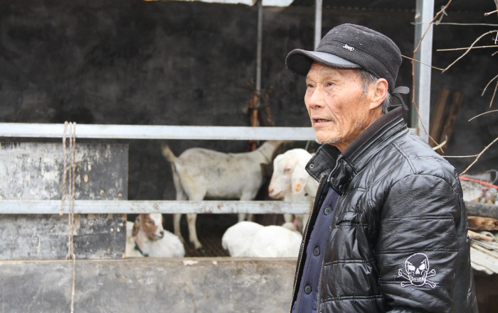 扶貧，扶的就是“人心” ——河南省藥監(jiān)局精準(zhǔn)扶貧工作紀(jì)實··