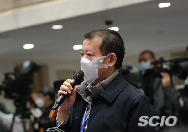 日本共同社記者提問（焦非 攝）