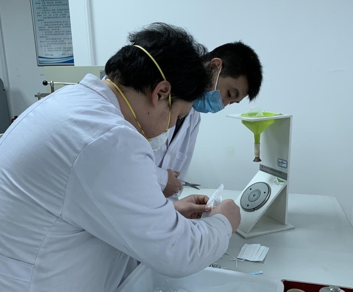 醫(yī)用外科口罩帶與罩體連接處斷裂強(qiáng)力測(cè)試