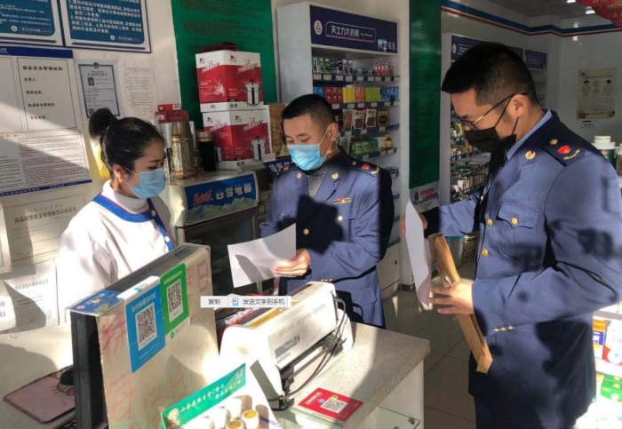 遼寧丹東市場監(jiān)管基層執(zhí)法人員日夜堅守崗位防控疫情