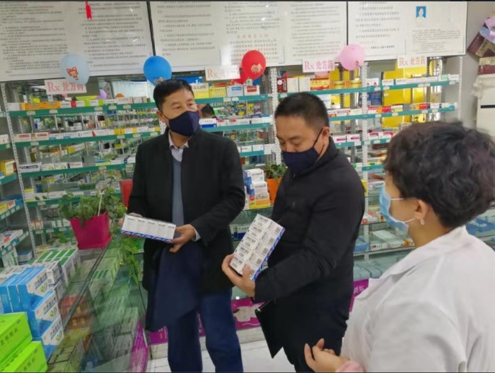 寧夏吳忠市開展疫情防控期間藥品醫(yī)療器械價(jià)格專項(xiàng)整治  中國(guó)食品藥品網(wǎng)  董傳陽(yáng) 攝