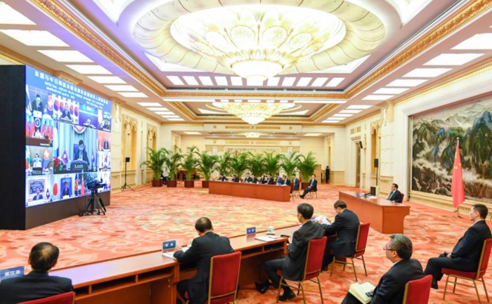 李克強(qiáng)出席東盟與中日韓抗擊新冠肺炎疫情領(lǐng)導(dǎo)人特別會(huì)議