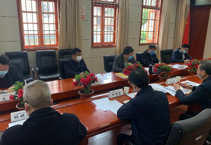 圖為科研攻關(guān)工作組在湖北省中醫(yī)院調(diào)研，湖北省中醫(yī)院科研處姜楠供圖