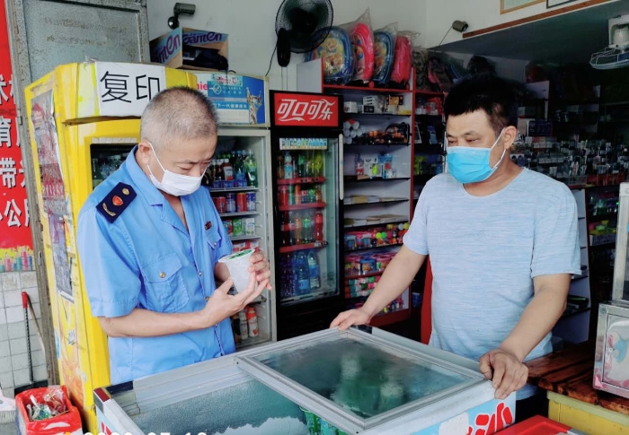 廈門集美專項(xiàng)檢查雪糕冷飲品市場