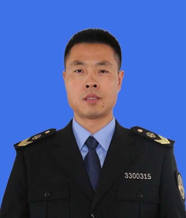 圖為顏高星。