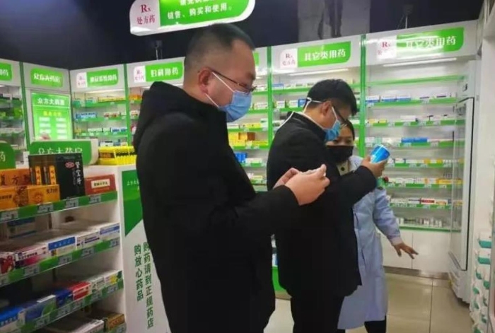 開展防疫藥品安全專項檢查 張江濤攝