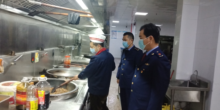 圖為檢查現(xiàn)場。