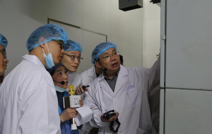 國(guó)家級(jí)檢查員楊國(guó)華帶領(lǐng)學(xué)員實(shí)訓(xùn)現(xiàn)場(chǎng)