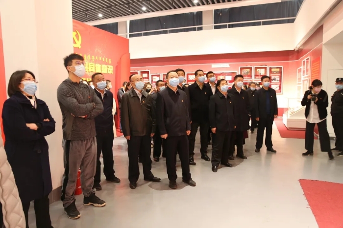 圖為參觀現(xiàn)場。