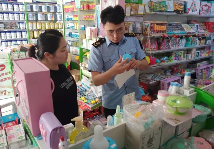 圖為檢查現(xiàn)場(chǎng)。