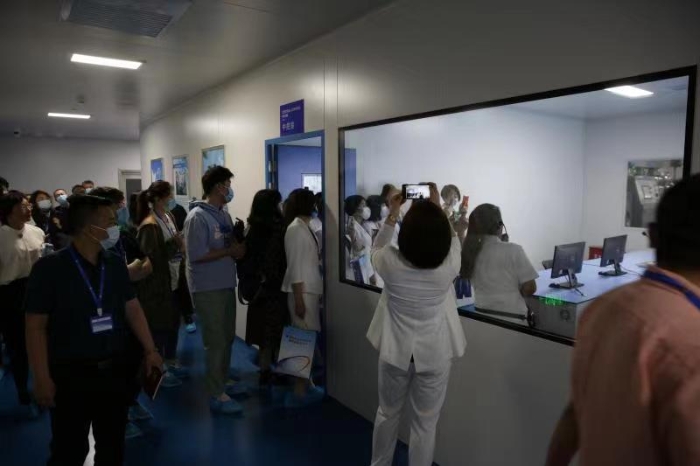 圖為參觀現(xiàn)場。（楊菲 攝）