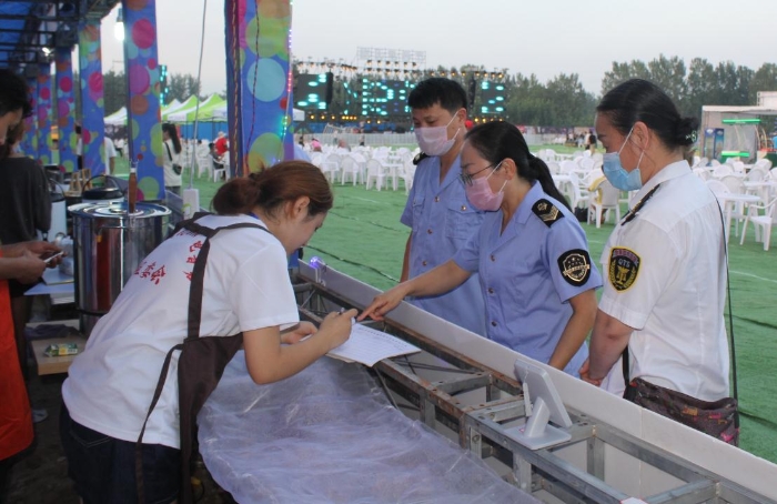 圖為檢查現(xiàn)場。