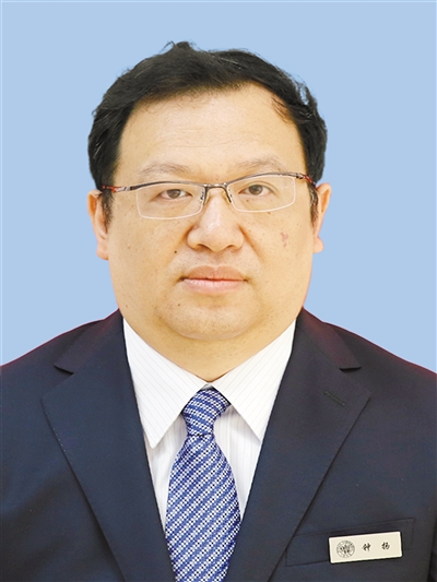 鐘揚(yáng)像。新華社