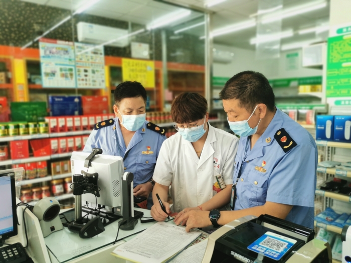 圖為檢查現(xiàn)場(chǎng)。