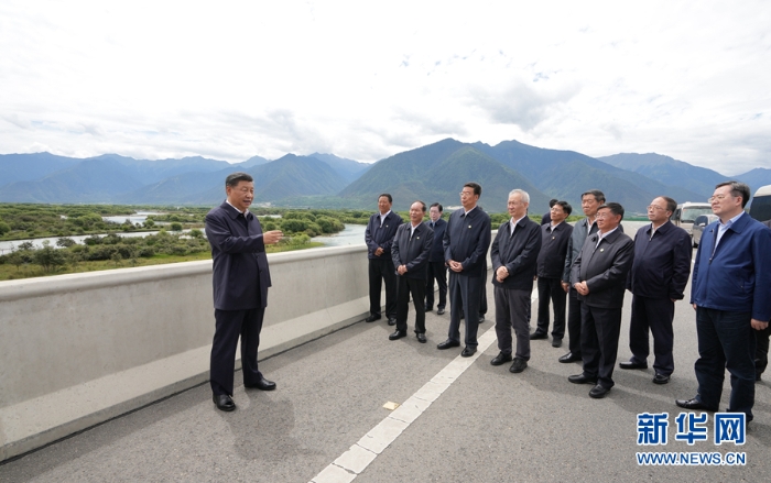 習近平在西藏考察