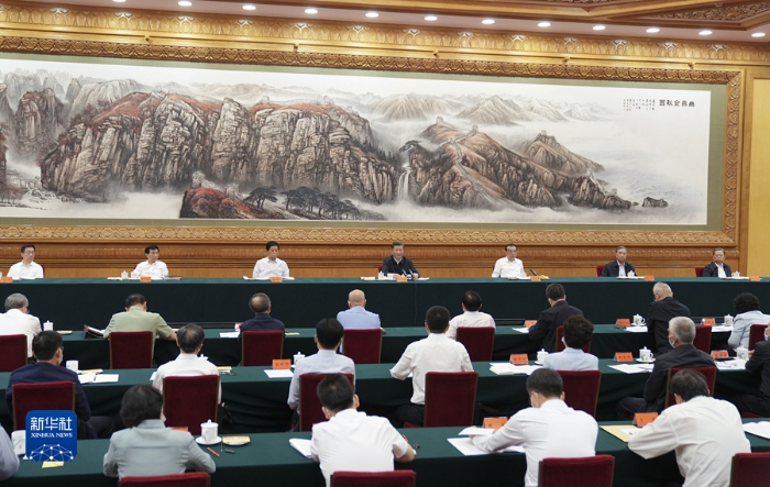 8月27日至28日，中央民族工作會議在北京召開。中共中央總書記、國家主席、中央軍委主席習近平出席會議并發(fā)表重要講話。新華社記者 李學仁 攝