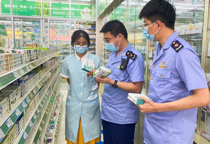 圖為檢查現(xiàn)場。