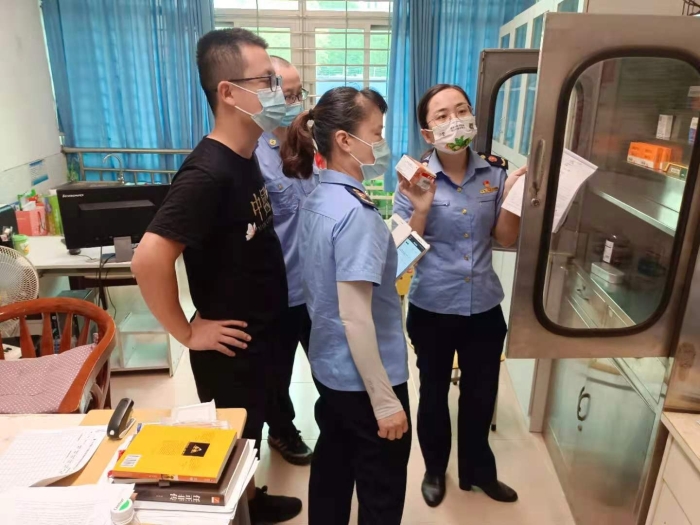 圖為檢查現(xiàn)場(chǎng)。