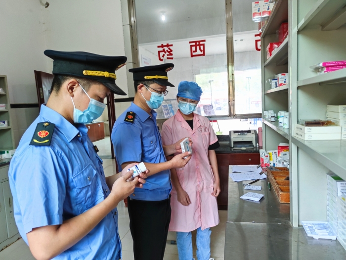 圖為檢查現(xiàn)場。