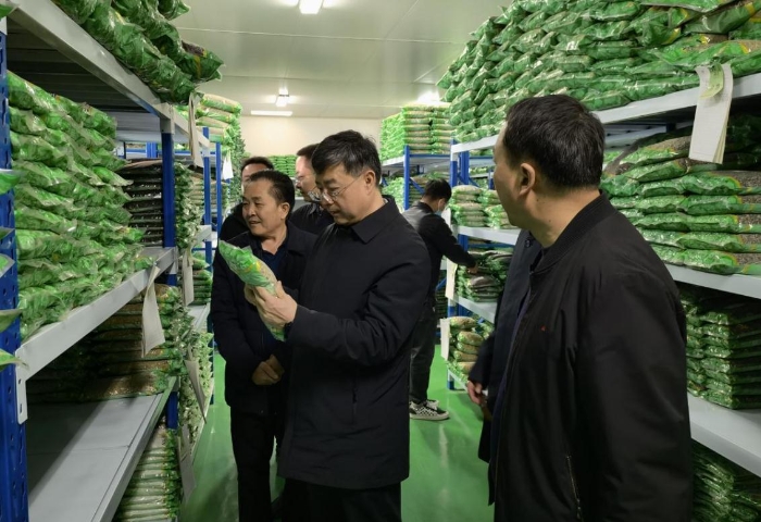 圖為調(diào)研現(xiàn)場。