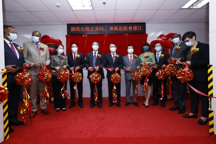 廣藥國(guó)際澳門制藥廠舉行竣工投產(chǎn)儀式