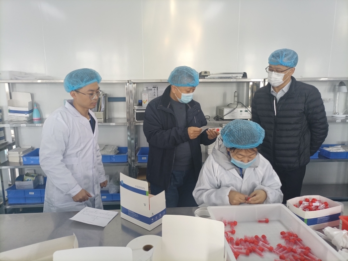 圖為檢查現(xiàn)場。