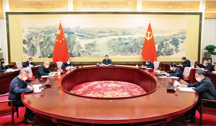 2022年12月26日至27日，中共中央政治局召開民主生活會，中共中央總書記習(xí)近平主持會議并發(fā)表重要講話。新華社記者 鞠鵬/攝