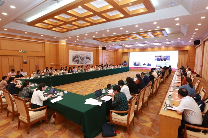 圖為第五屆“尋找身邊最美藥師”活動(dòng)初審會(huì)現(xiàn)場