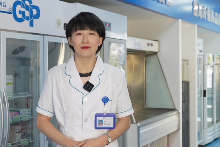 黑龍江省-華潤黑龍江醫(yī)藥有限公司哈爾濱德信行大藥房-李玉翠6寸照片