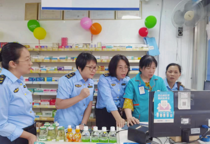 圖為福建省藥監(jiān)局開展帶教實訓教學活動現(xiàn)場。