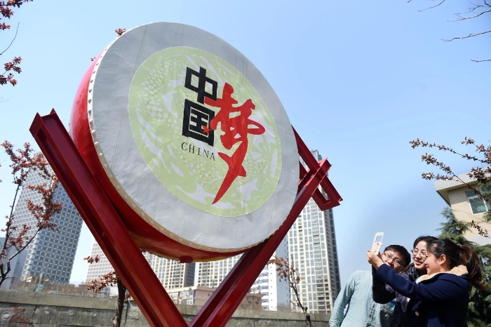 2015年3月25日，社會(huì)主義核心價(jià)值觀主題社區(qū)亮相安徽合肥。新華社發(fā)（解琛 攝）