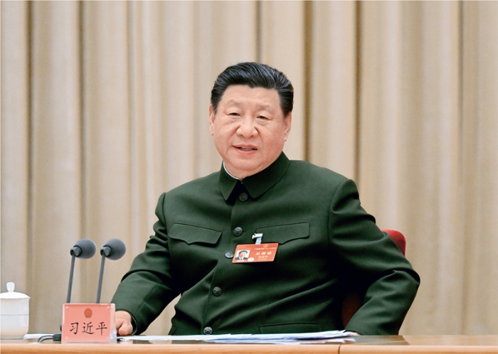 2024年3月7日下午，中共中央總書記、國家主席、中央軍委主席習(xí)近平出席十四屆全國人大二次會(huì)議解放軍和武警部隊(duì)代表團(tuán)全體會(huì)議并發(fā)表重要講話。 新華社記者 李剛/攝