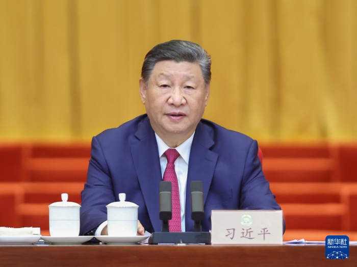 9月20日上午，中共中央、全國政協(xié)在全國政協(xié)禮堂隆重舉行慶祝中國人民政治協(xié)商會議成立75周年大會。中共中央總書記、國家主席、中央軍委主席習(xí)近平出席大會并發(fā)表重要講話。新華社記者 鞠鵬 攝