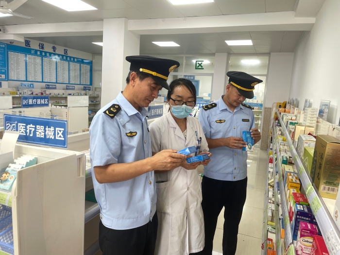 湖州南潯開展藥品經(jīng)營單位檢查1